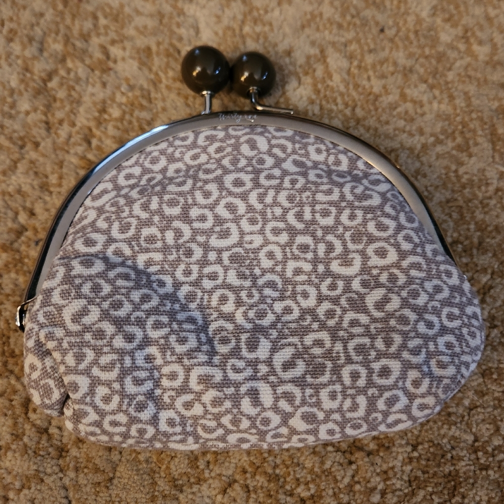 31 Brand Change Purse